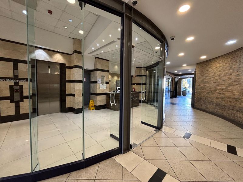 Exclusive 6th-Floor Corporate Office To Let | Manhattan Plaza, Tyger Valley - Photo 2