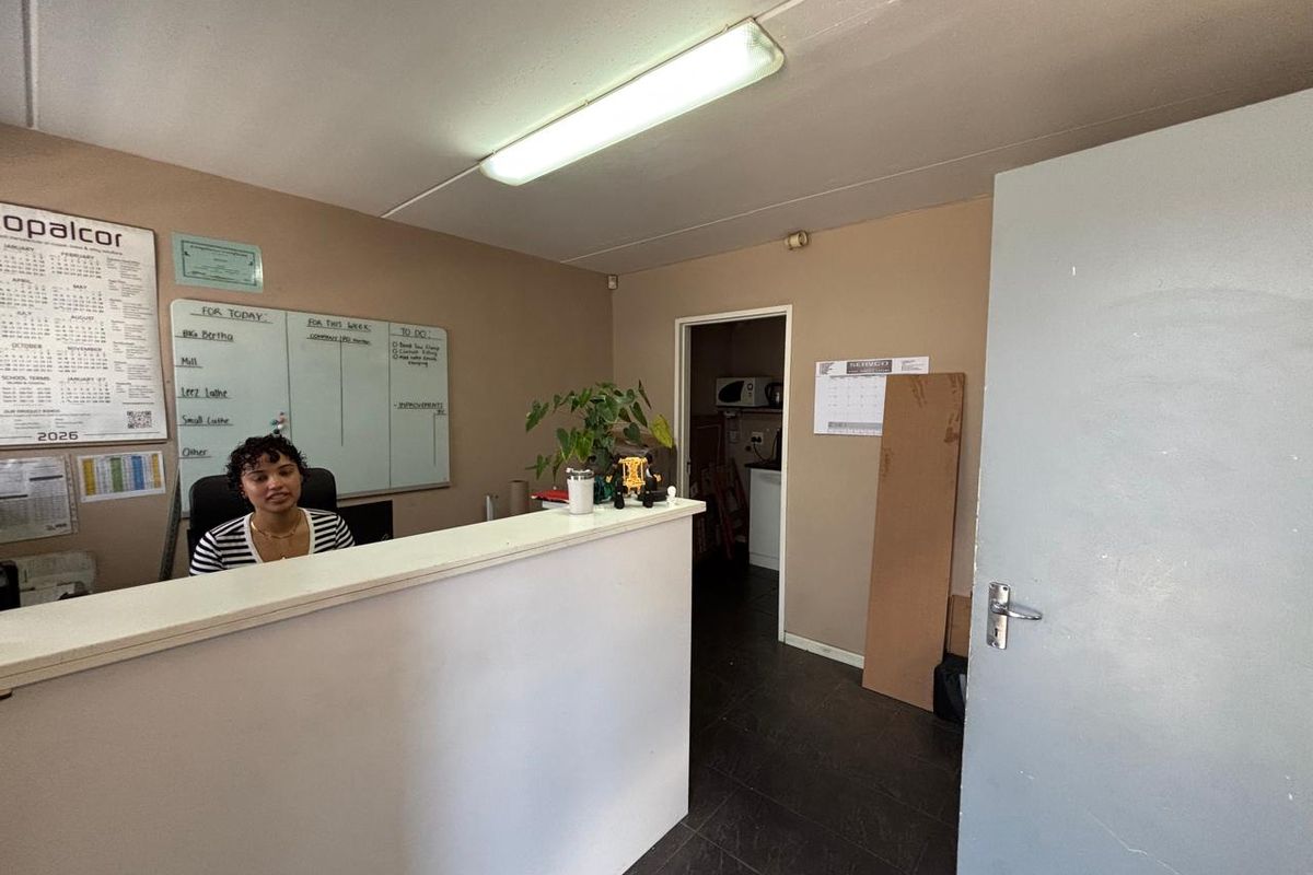 170m2 Warehouse To Let | Everite Industria, Brackenfell - Photo 3