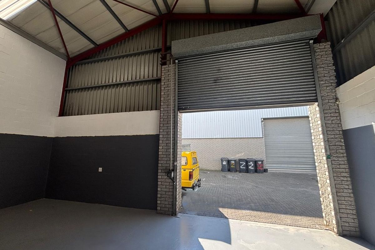 189m2 Warehouse To Let | Everite Industria, Brackenfell - Photo 4
