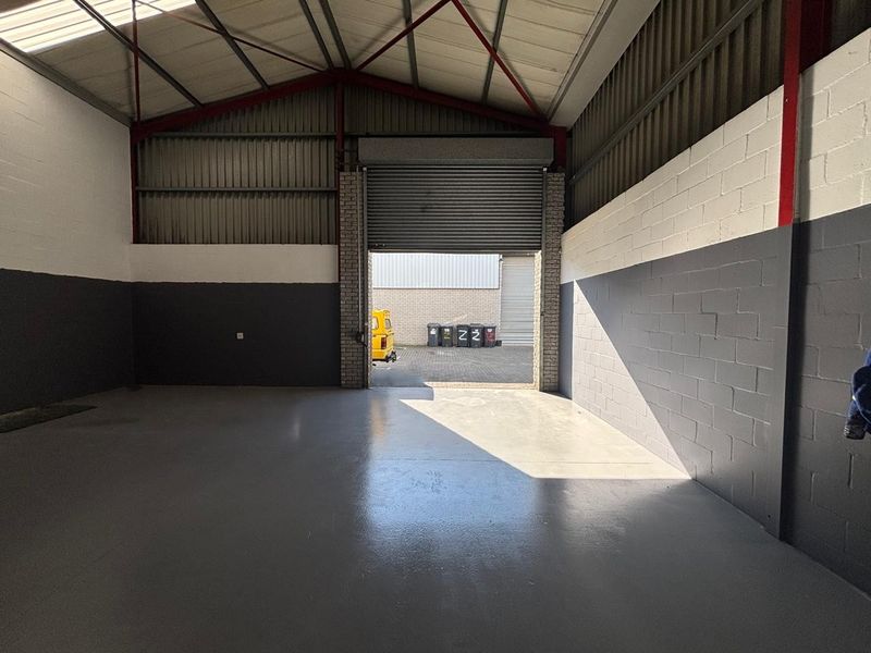 189m2 Warehouse To Let | Everite Industria, Brackenfell - Photo 5