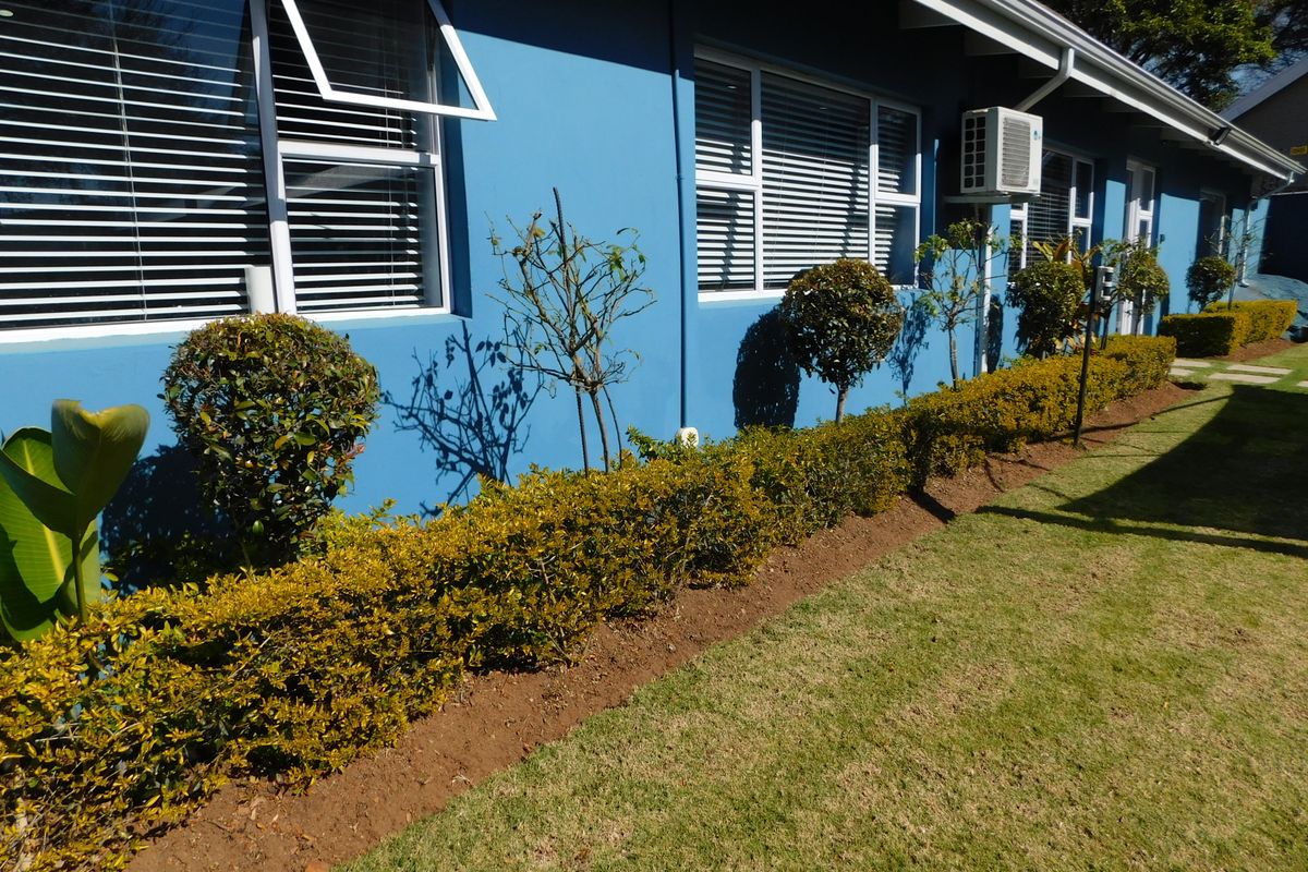 A Grade Freestanding Immaculate Workspace For Sale / To Let. - Photo 2