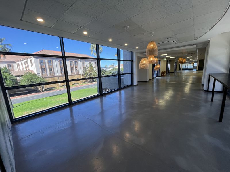 Exquisite Ground Floor Office Space. Knowledge Park, Century City. - Photo 3