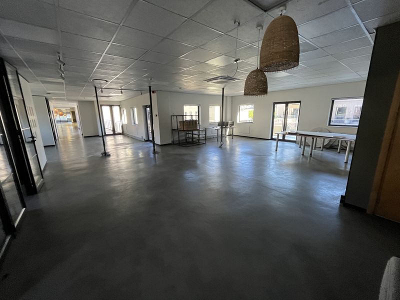Exquisite Ground Floor Office Space. Knowledge Park, Century City. - Photo 6