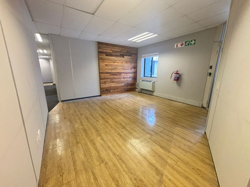 Prime Office Space in High-Exposure Bellville Business Park - Photo 7