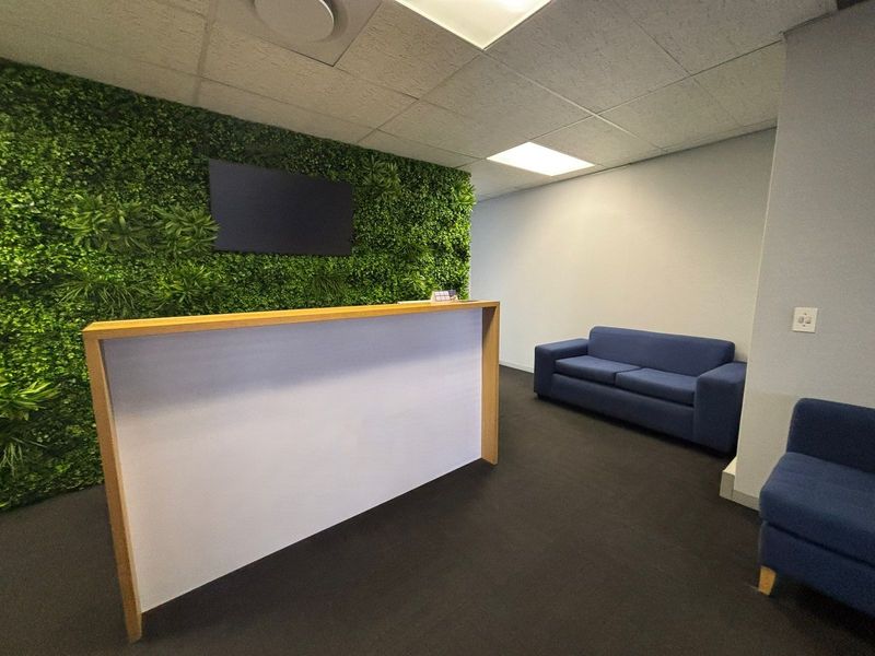 Premium 343sqm Office on 3rd Floor – High Street Building with Panoramic Views & Balcony - Photo 4