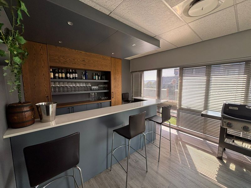 155sqm Office Space To Let in Tyger Valley – High Street Address with Balcony - Photo 9