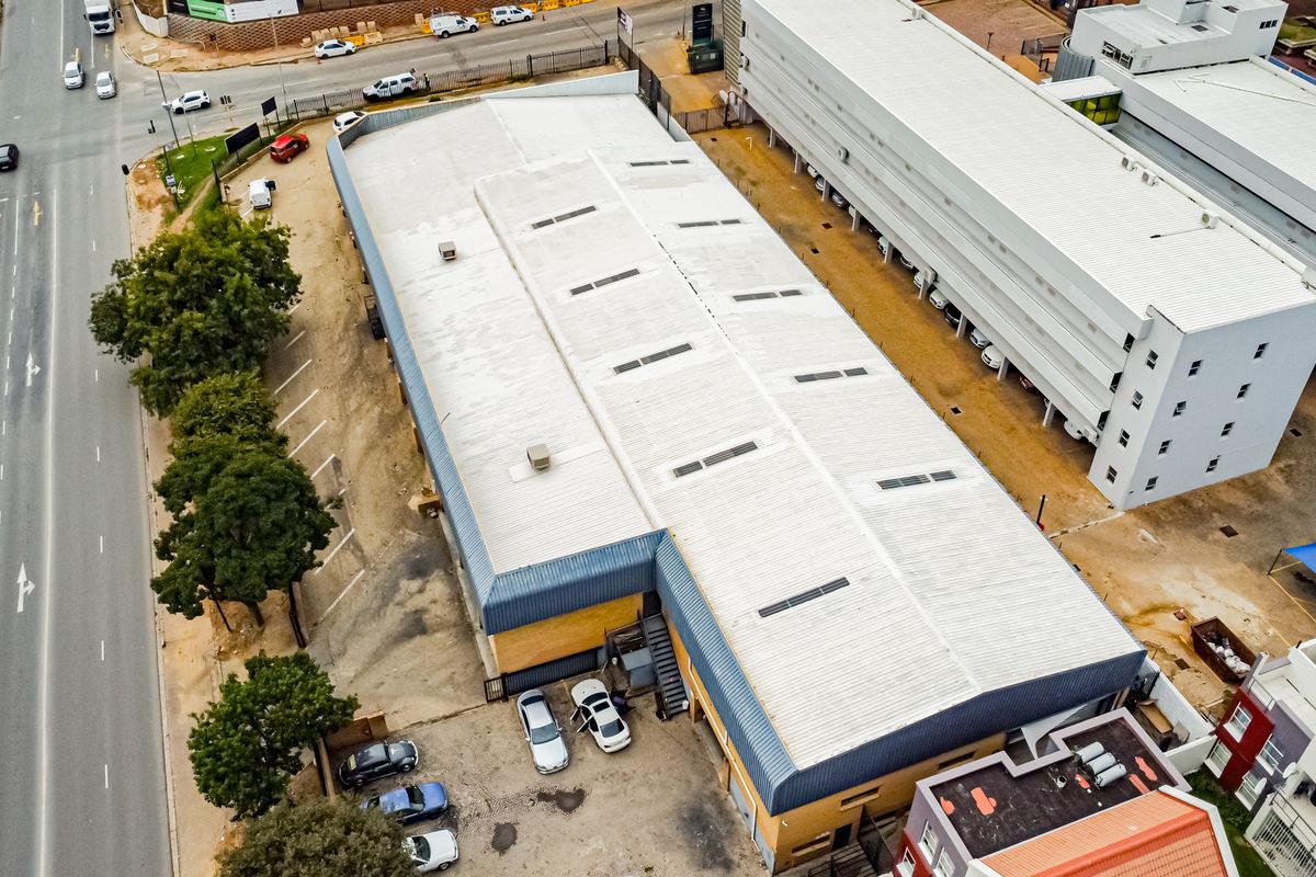 Rarely Found Property In The Main Randburg Business Node. - Photo 2