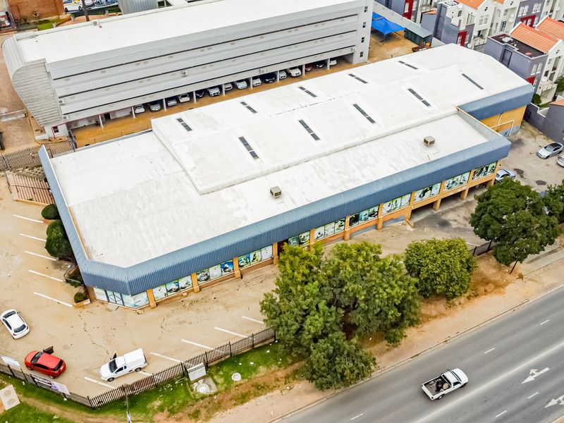 Rarely Found Property In The Main Randburg Business Node. - Photo 3