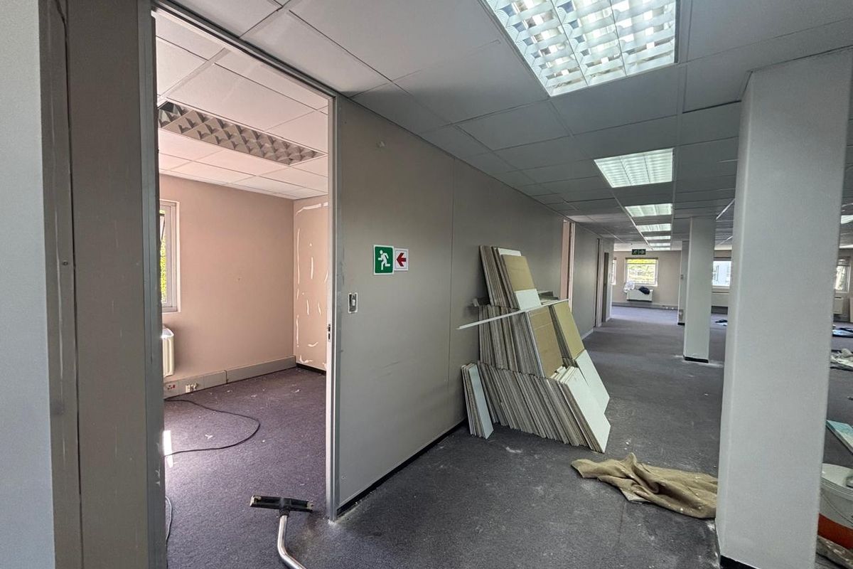 Prime 254 m2 Office Space to Let in Tyger Valley - Photo 5