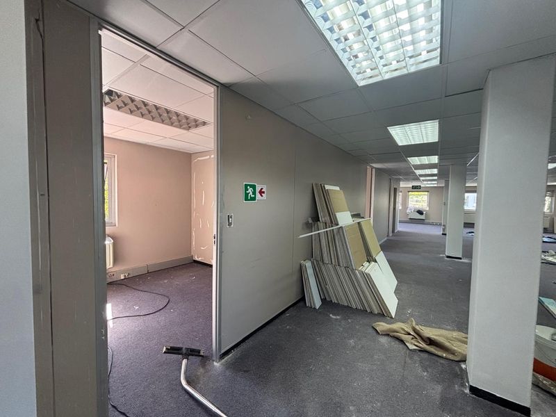 Prime 254 m2 Office Space to Let in Tyger Valley - Photo 5