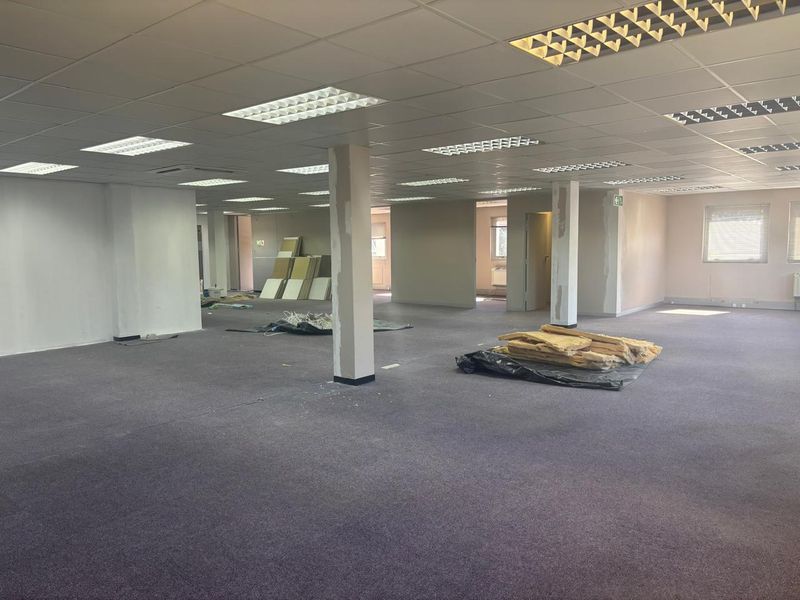 Prime 254 m2 Office Space to Let in Tyger Valley - Photo 9
