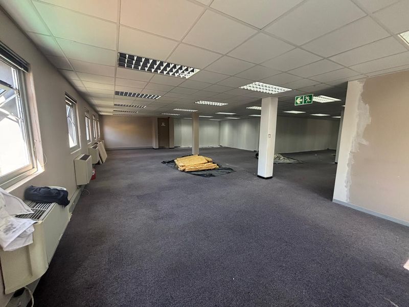 Prime 254 m2 Office Space to Let in Tyger Valley - Photo 8