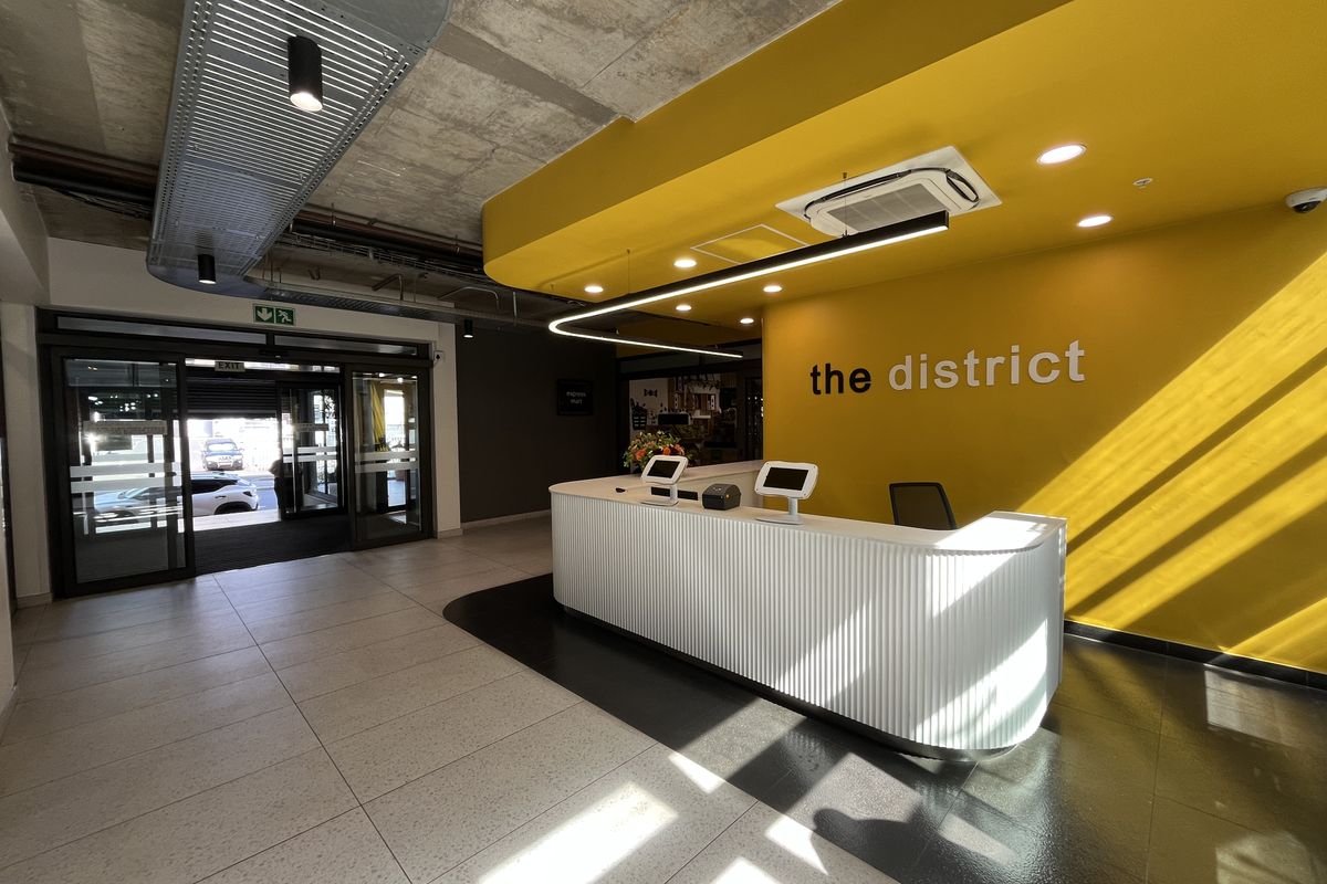 Panoramic Corner Office with Wrap-Around Balcony in The District - Photo 4