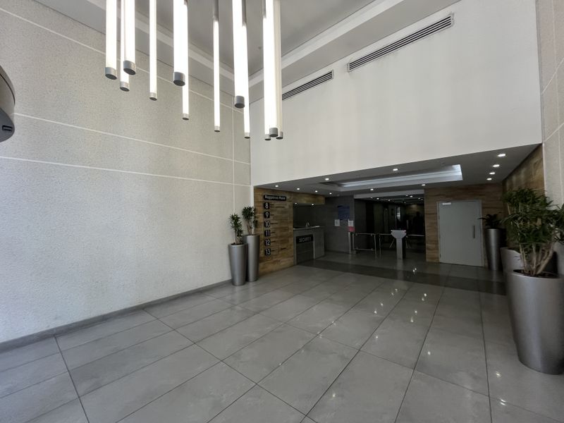 Expansive A-Grade Office Floor with Panoramic Views at Roggebaai Place - Photo 3