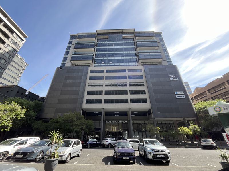Expansive A-Grade Office Floor with Panoramic Views at Roggebaai Place - Photo 2