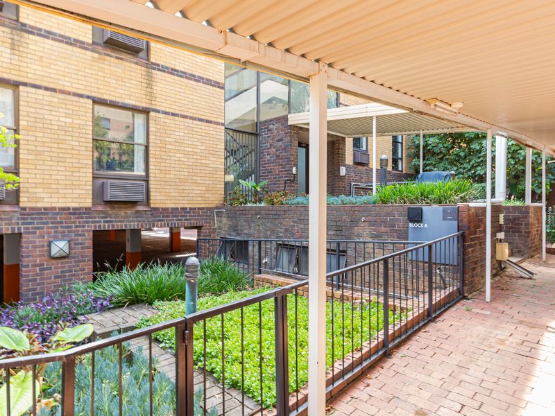 Budget Flexible And Subdivisible Freestanding Workspace To Let / For Sale. - Photo 2