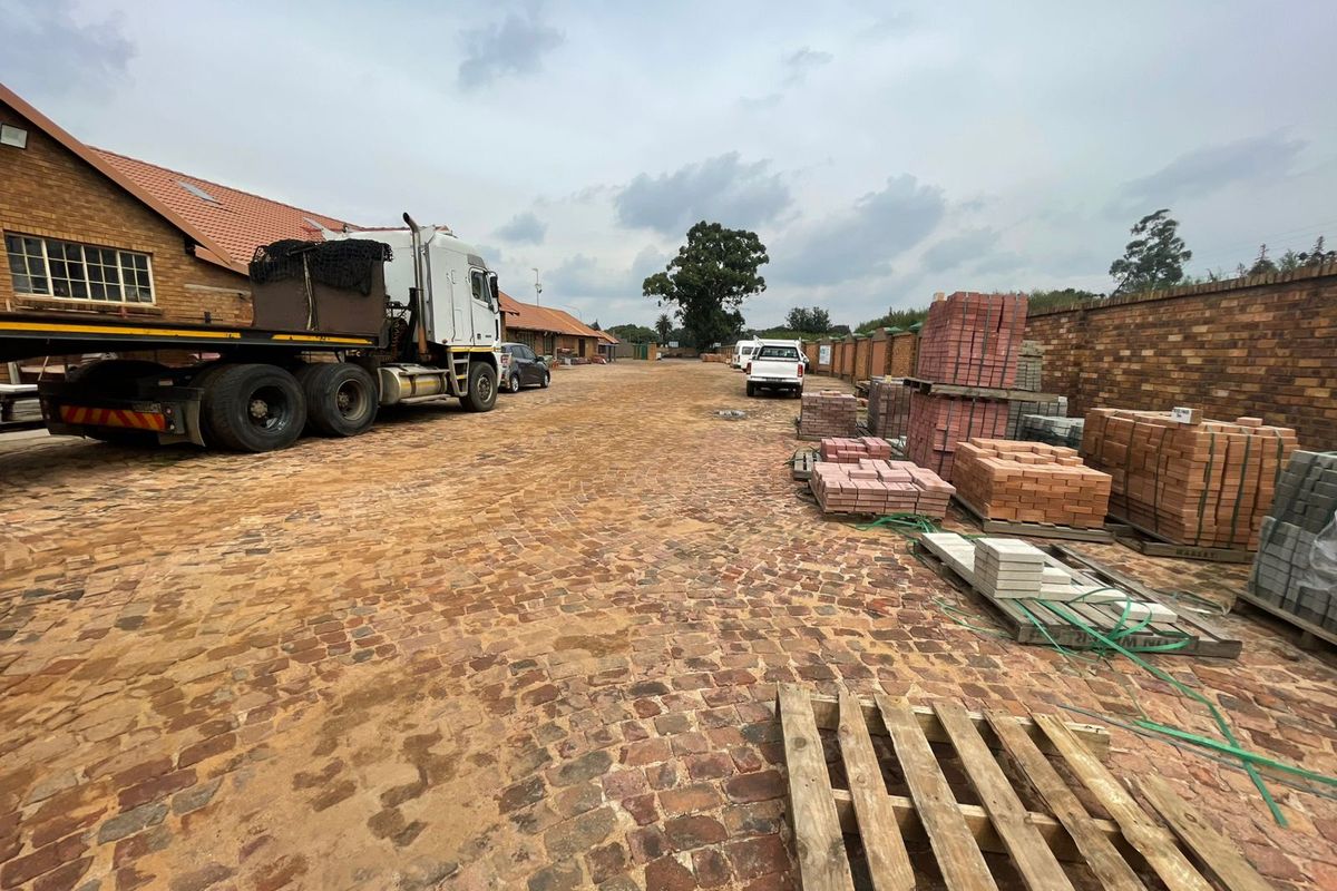 Prime Commercial Property in Brakpan - Photo 5