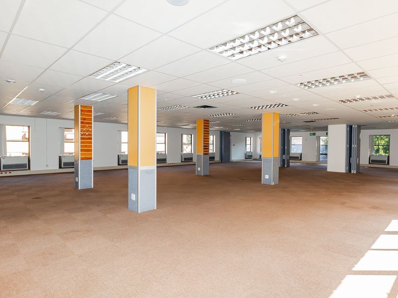 Neat Freestanding Freehold Offices For Sale / To Rent. - Photo 3