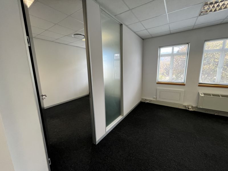 Light-Filled Office in Prestigious Alphen Office Park, Constantia - Photo 9