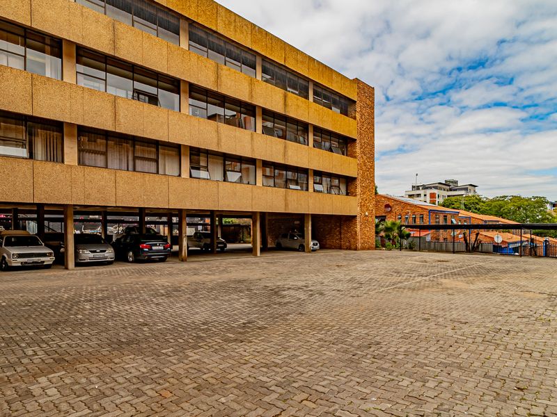 Perfect Call / Contact Centre Ground Floor Offices For Sale / To Let. - Photo 10