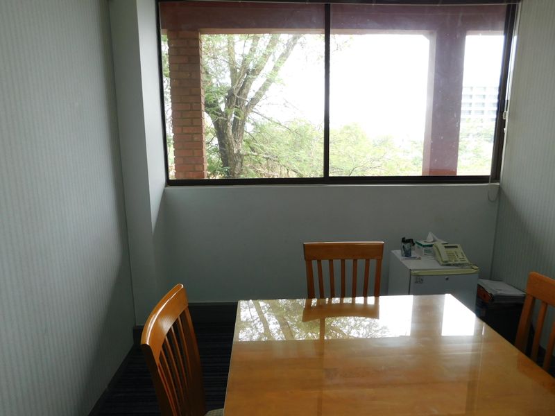 Neat Professional Offices For Sale In A Secure Park. - Photo 7