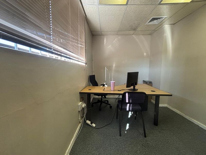 Office To Let in Tyger Valley - 330m2 - Photo 8