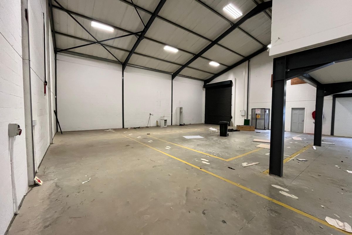 Prime Light Industrial Unit | Modern, Functional & Ready for Immediate Occupation - Photo 3