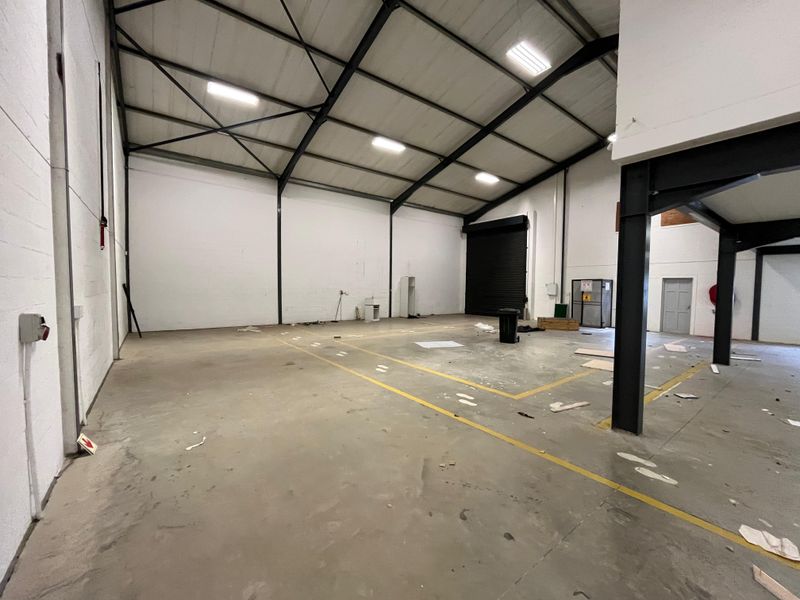 Prime Light Industrial Unit | Modern, Functional & Ready for Immediate Occupation - Photo 3