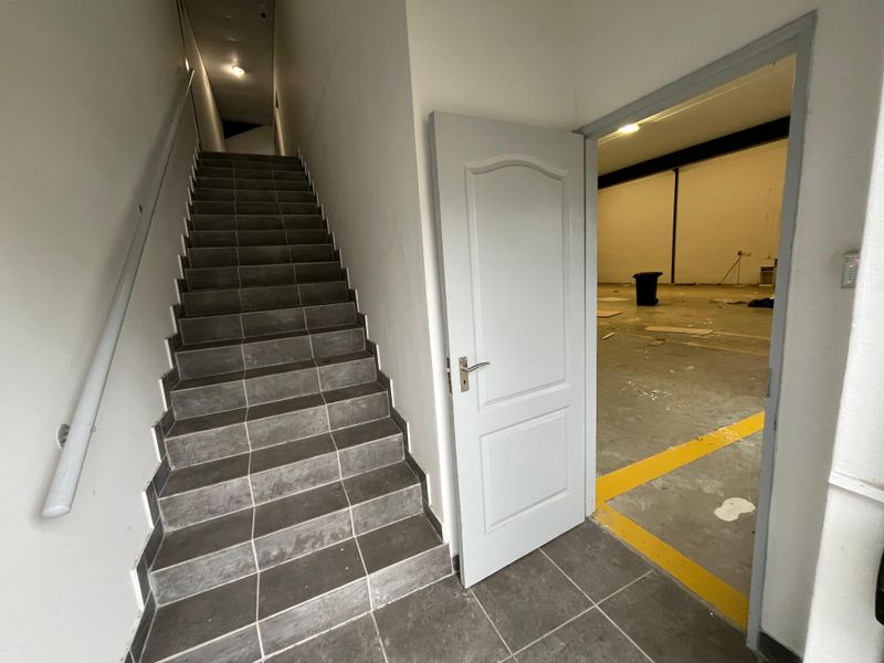 Prime Light Industrial Unit | Modern, Functional & Ready for Immediate Occupation - Photo 5