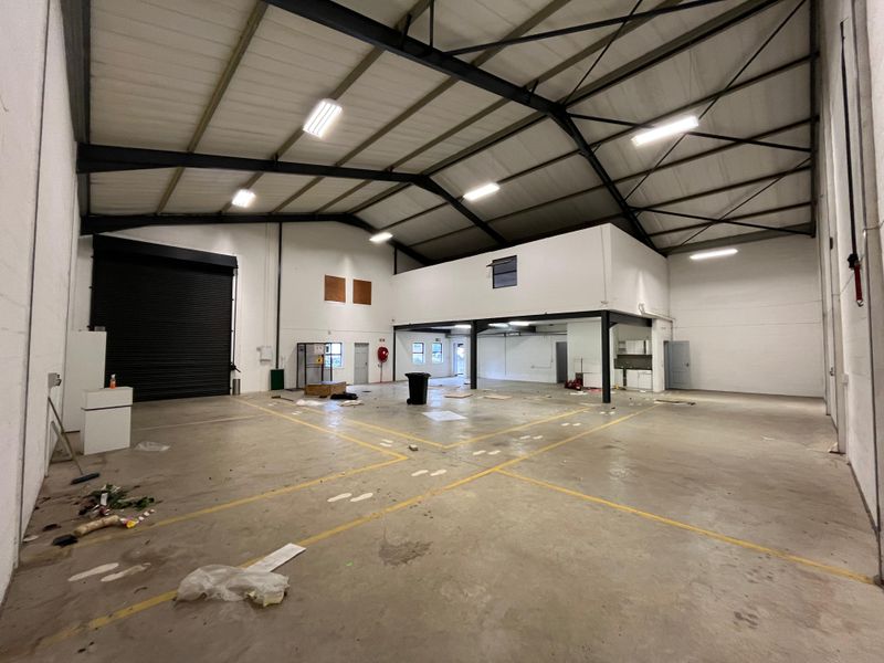 Prime Light Industrial Unit | Modern, Functional & Ready for Immediate Occupation - Photo 2
