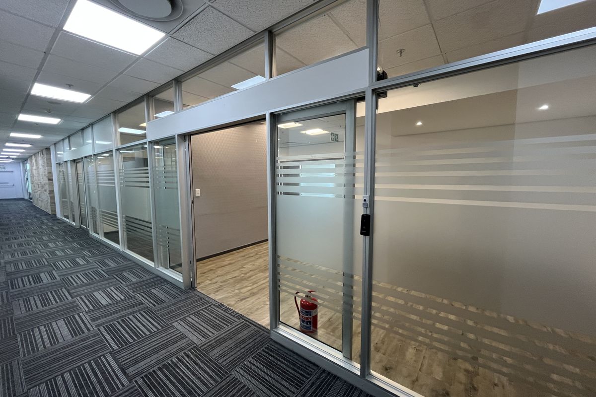 14th Floor Office with Uninterrupted CBD & Harbour Views. The Towers, Foreshore - Photo 2