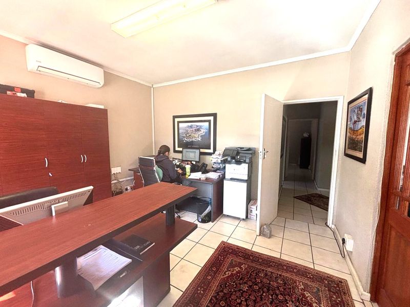 166sqm Office To Let in Bo Oakdale, Bellville | 4 Offices | Parking Included - Photo 4