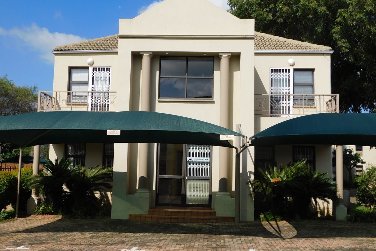 Modern Freestanding Subdivisible Offices Available Immediately. - Photo 3