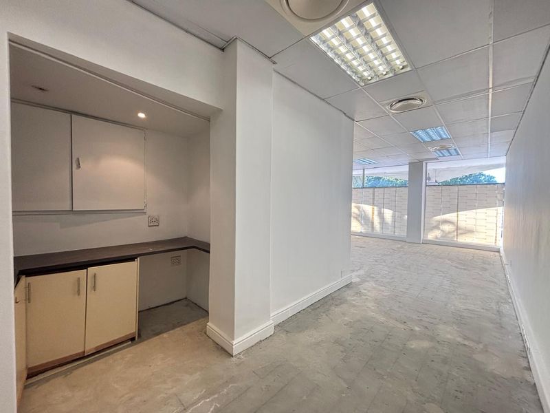 Prime Retail Space To Let in Durbanville - 76m2 - Photo 9