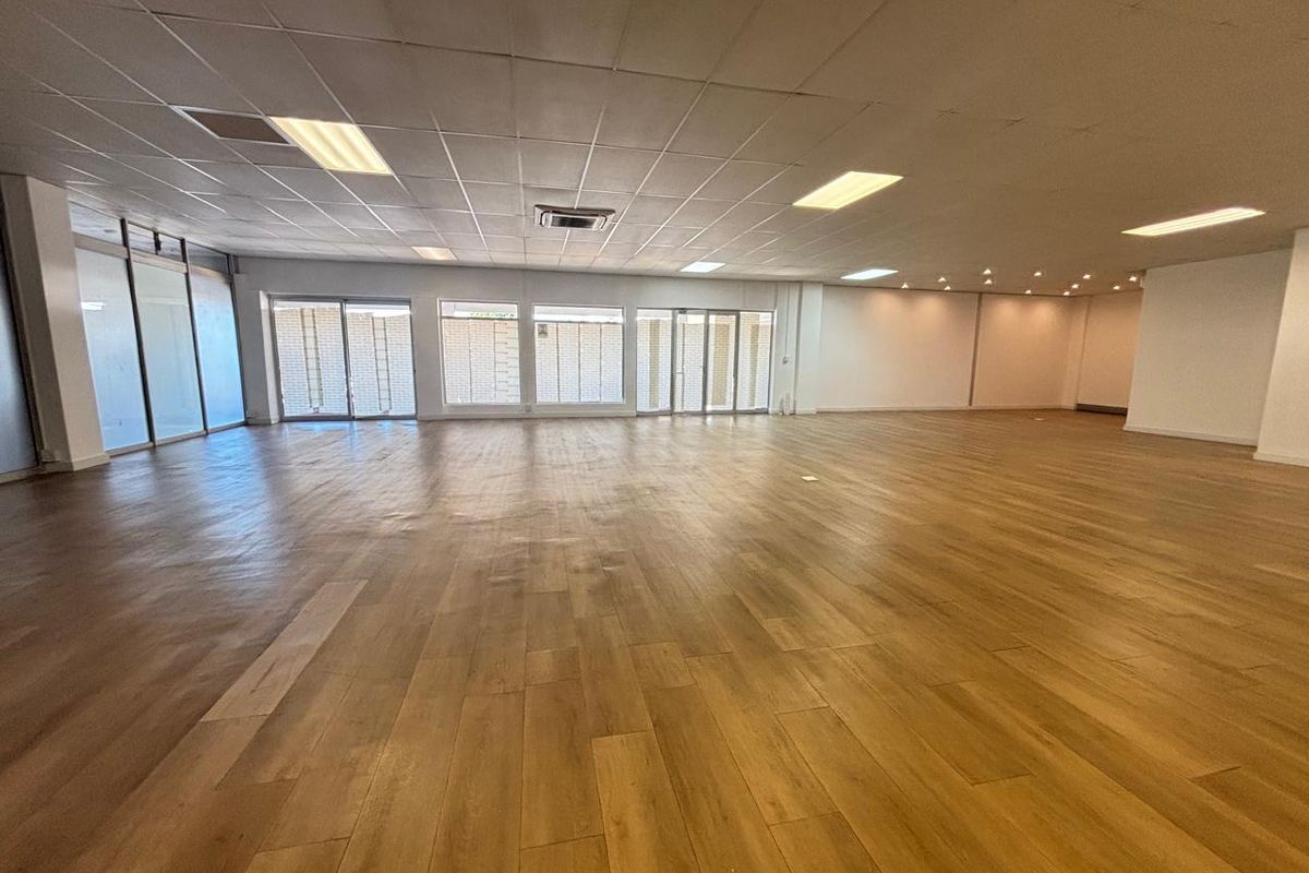 206m2 First Floor Retail / Office Space To Let in Durbanville - Photo 4