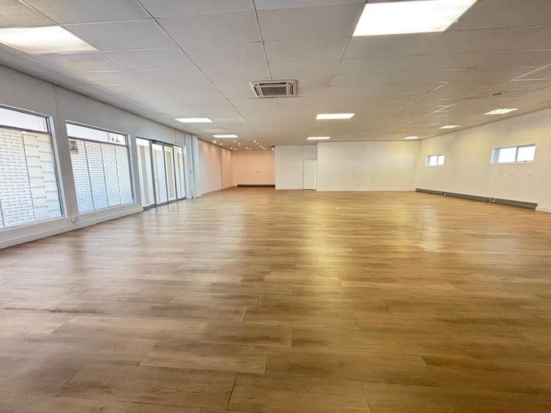 206m2 First Floor Retail / Office Space To Let in Durbanville - Photo 7