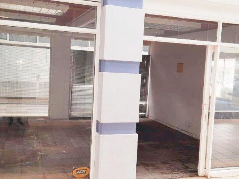 CENTRAL SHOP / RETAIL SPACE AVAILABLE FOR RENT - Photo 3