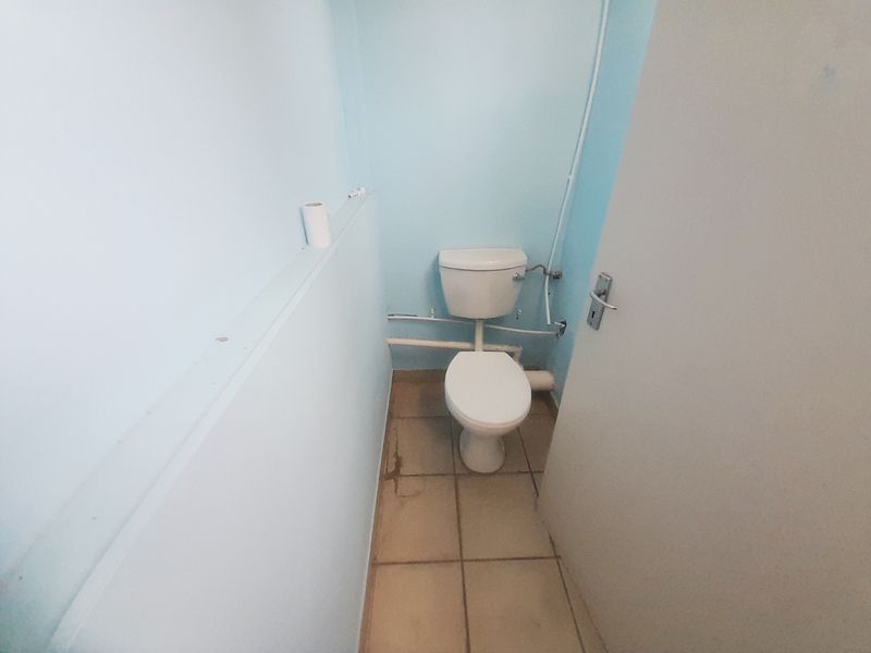 COTSWOLD RETAIL / OFFICE SPACE AVAILABLE FOR RENT - Photo 6