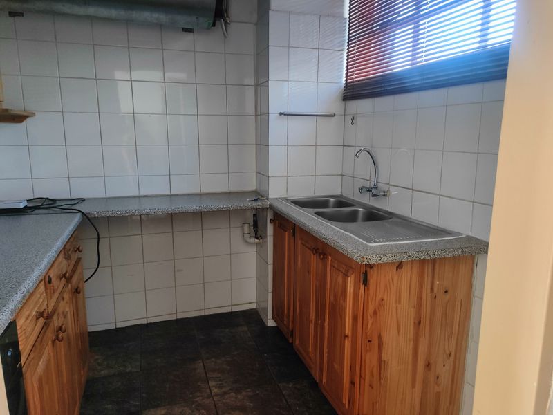 Flat For Sale In Pretoria - Photo 10