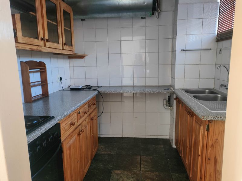 Flat For Sale In Pretoria - Photo 8