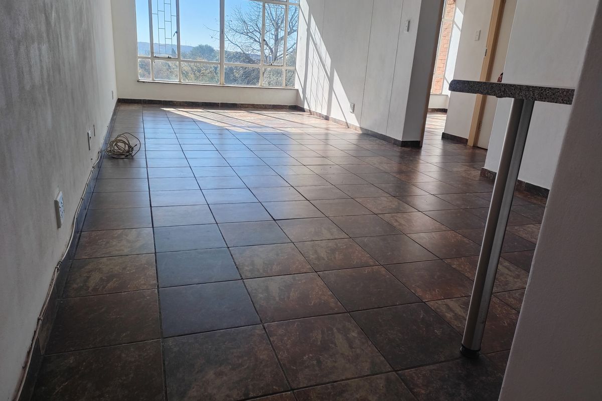 Flat For Sale In Pretoria - Photo 4