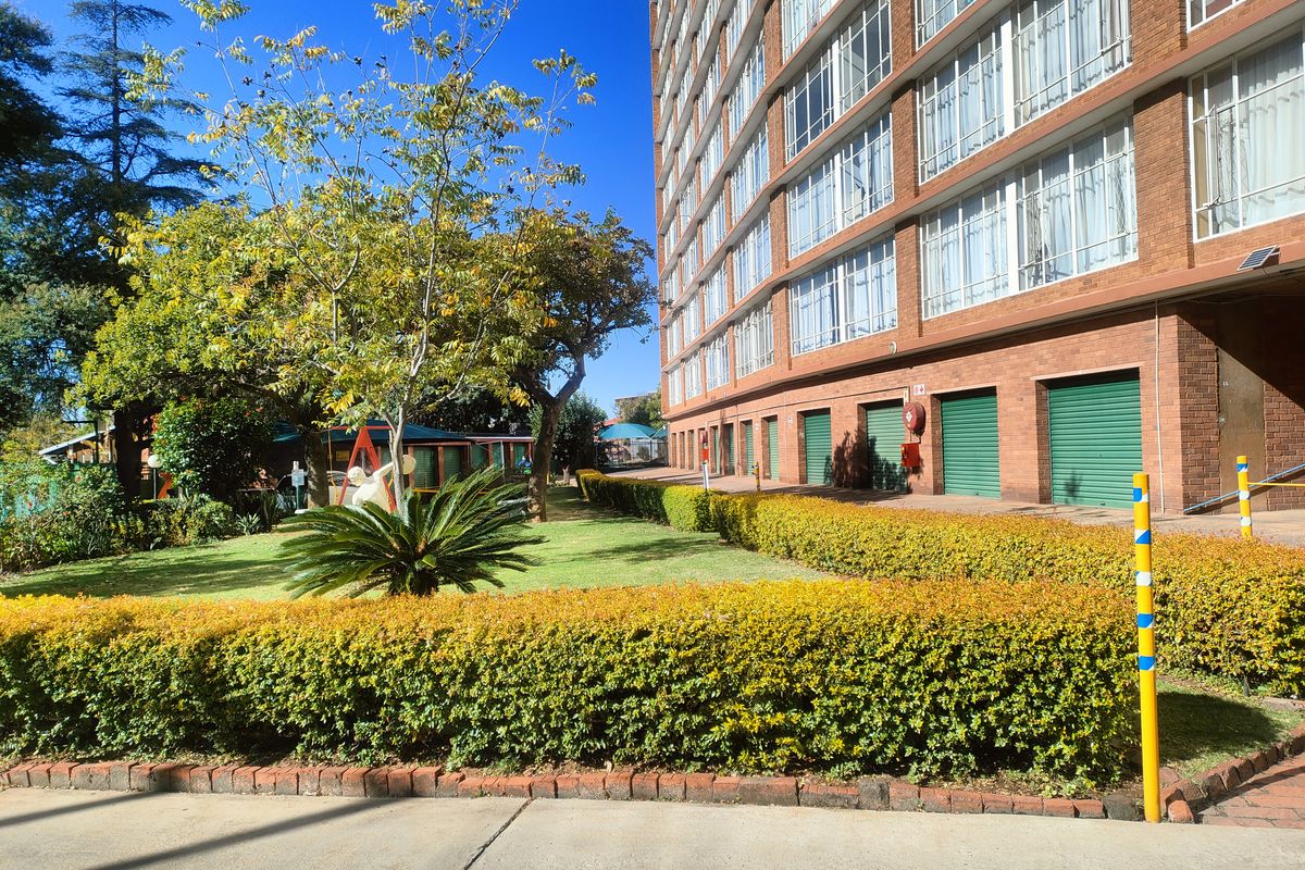 Flat For Sale In Pretoria - Photo 3