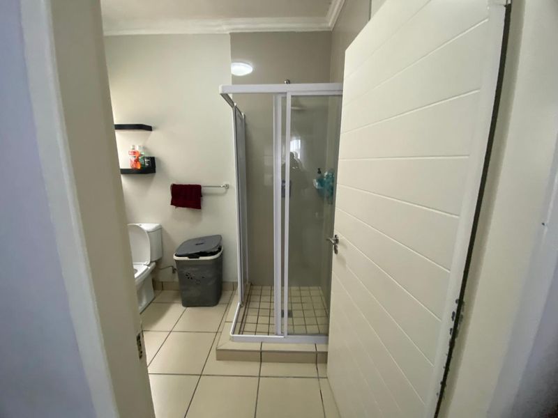Conviently located 2bed 2bath in Midrand!! - Photo 10