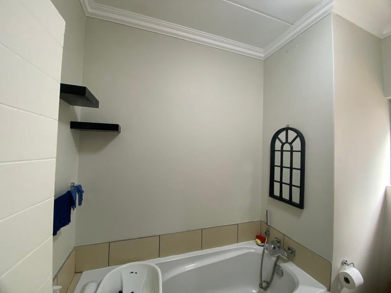 Conviently located 2bed 2bath in Midrand!! - Photo 4
