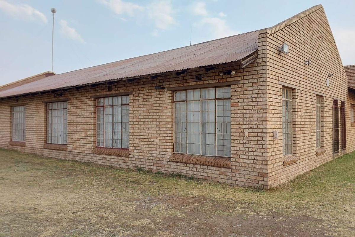 Spacious 4-Bedroom Home for Rent – Close to ArcelorMittal - Photo 3