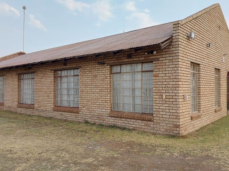 Spacious 4-Bedroom Home for Rent – Close to ArcelorMittal - Photo 3