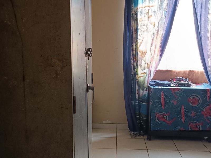 3 Bedroom Home with Extra Outside Room, Bathroom & Single Garage - Photo 6