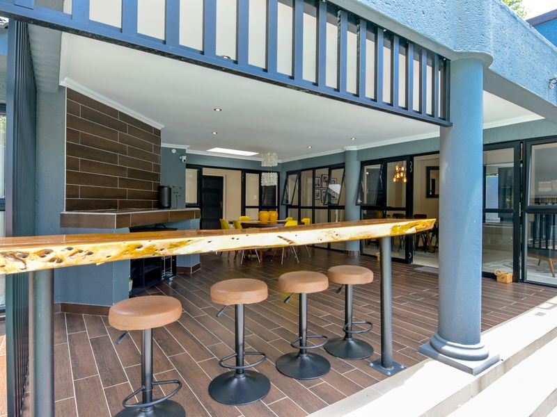 A modern contemporary fabulous house in Hurlingham - R36,000pm - Photo 6