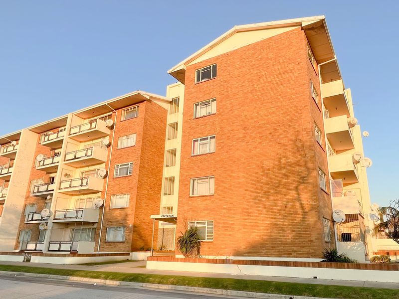 NORTH END 2 BED 1 BATH APARTMENT WITH PARKING FOR RENT - Photo 7
