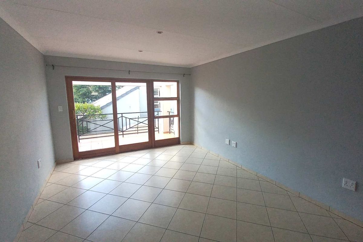 Two Bed - Two Bath in Great location - Photo 3